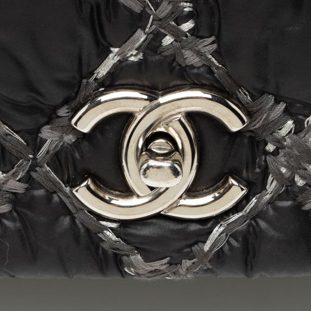 Chanel Lambskin Bubble Quilt Tweed Medium Flap Shoulder Bag - Picture 9 of 11
